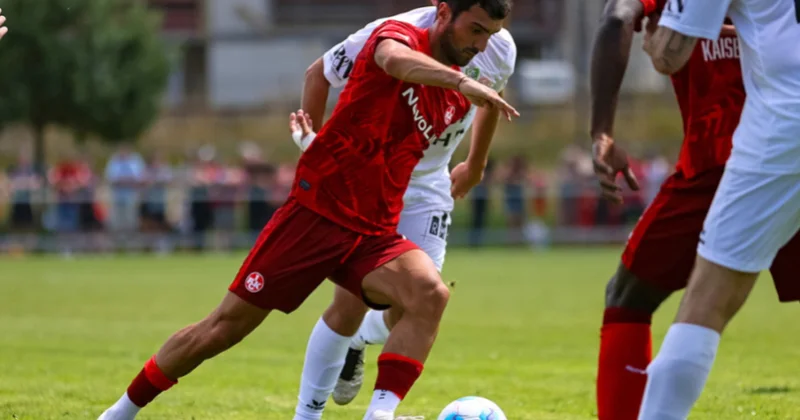 Mahir Emreli xəstələndiyi üçün Almaniya çempionatında sabiq klubu ilə oyunu buraxacaq