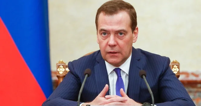 Медведев призвал не питать иллюзий в отношении США