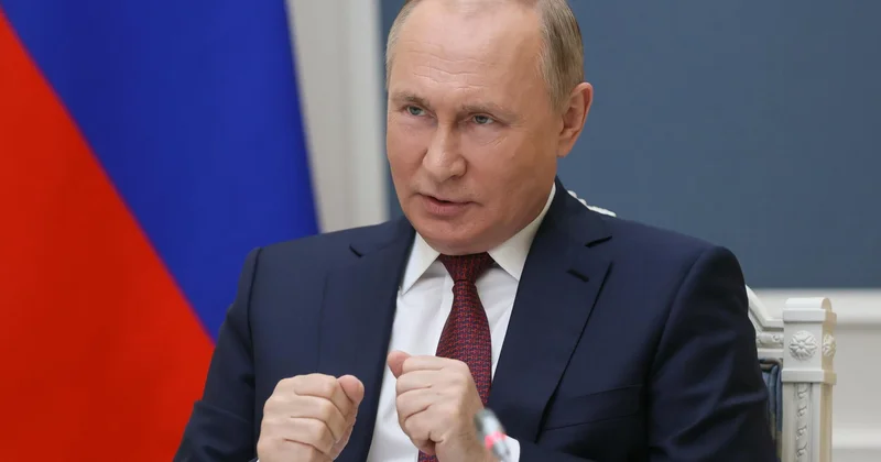 Putin ruslardan daha çox uşaq sahibi olmağı tələb edir Şəhərlərdə 3, kəndlərdə 7 10 uşaq...