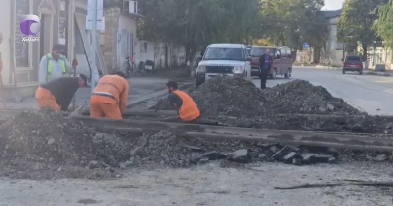 Təmirə bağlanan yol körpənin ölümünə səbəb oldu (VİDEO)
