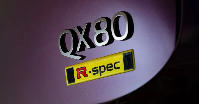 Infiniti QX80 R spec in yüklənmiş versiyasını hazırlayır...