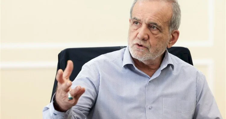 Məsud Pezeşkian 2 dildə şeir oxudu KONKRET