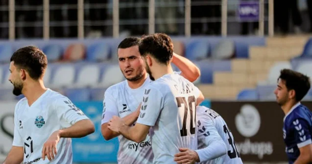 Azərbaycanlı futbolçu Rusiya Kubokunda het trik etdi Video