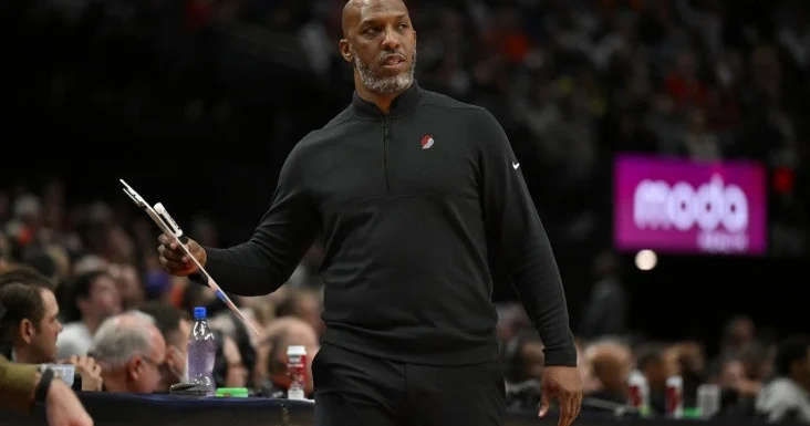 NBA “Portlend”in baş məşqçisinin və “Mayami”nin oyunçusunun həbsi ilə bağlı bəyanat verib