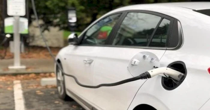 “Elektrik və hibrid avtomobillərinə maraq bu səbəbdən azala bilər”