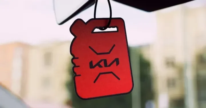 KIA dan maraqlı addım: Elektrikli avtomobil alanlara “benzin qoxusu” hədiyyə edilir