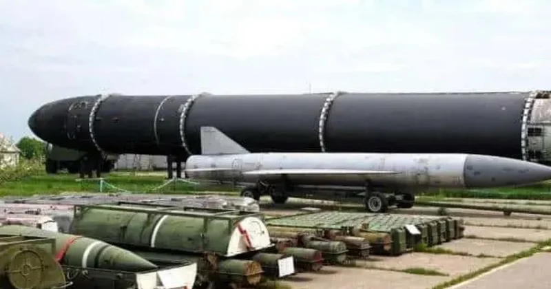 Российская армия заказала много ядерных ракет