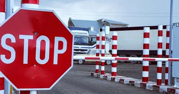 В Азербайджане председателю муниципалитета ограничили право выезда за границу
