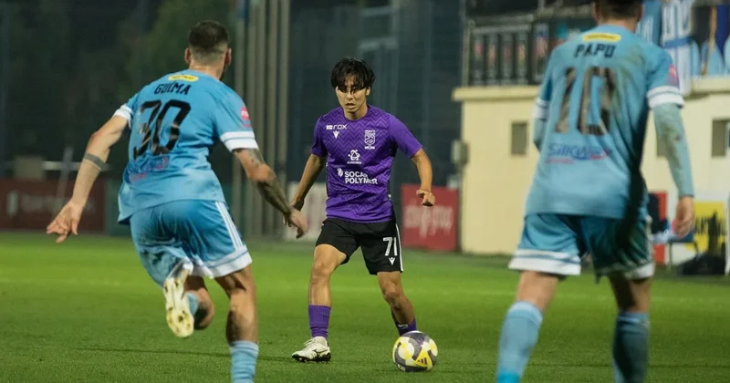 6 illik sindrom ay eyni, stadion fərqli