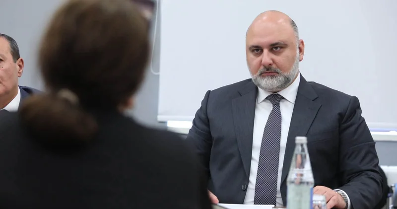 Read Qasımov paytaxt sakinlərini qəbul edib KONKRET