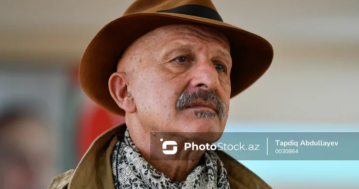 Фотожурналист Реза Дегати пострадал при освещении протестов в Париже