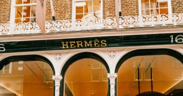 “Hermès” in mağazalarını talandan qorumağa çalaşır