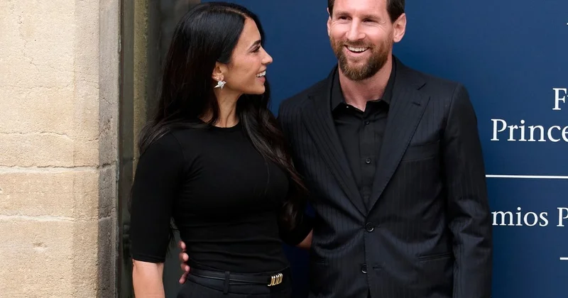 Messi xanımı ilə İspaniyada