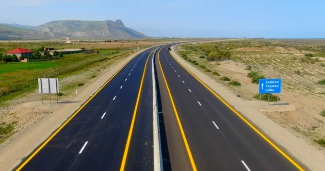 Bakı Quba yolunda beton baryerlərin yeri qanunsuz dəyişdirilib