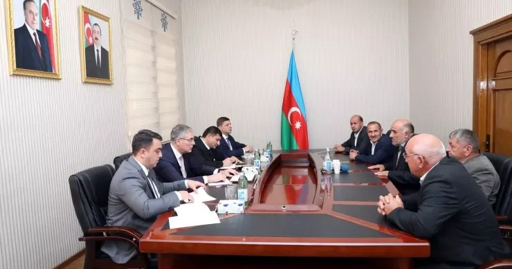 “Azəriqaz ın baş direktoru Ağcabədidə vətəndaşlarla görüşdü