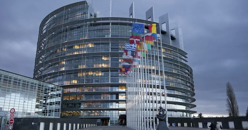 Тень нового коррупционного скандала над Европарламентом Кому ушли 780 000 евро