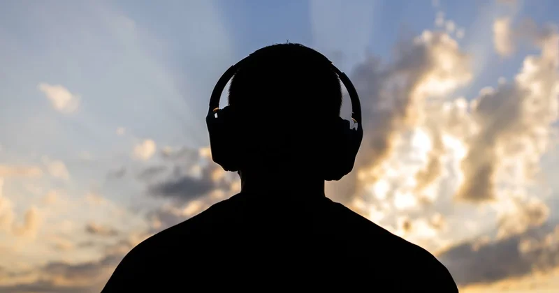 Musiqi aludəçiliyi ölümünə səbəb oldu ANBAAN VİDEO