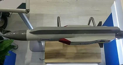 Ukrayna yeni ballistik raketinin görüntülərini yaydı Video