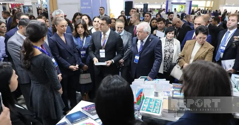 Mədəniyyət Nazirliyinin şlaqbaumu Şəhriyar Məcidzadə yazır