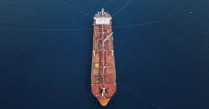 Neft bazarında yeni bahalaşma dalğası Brent 114 dolları, ABŞ nefti 100 dolları ötüb