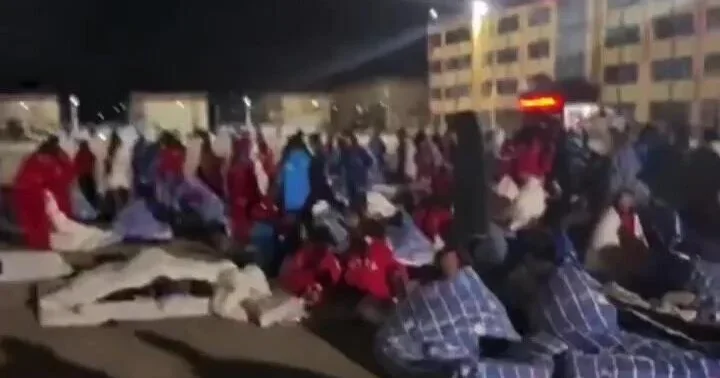 В Китае мощное землетрясение унесло жизни 16 человек ВИДЕО