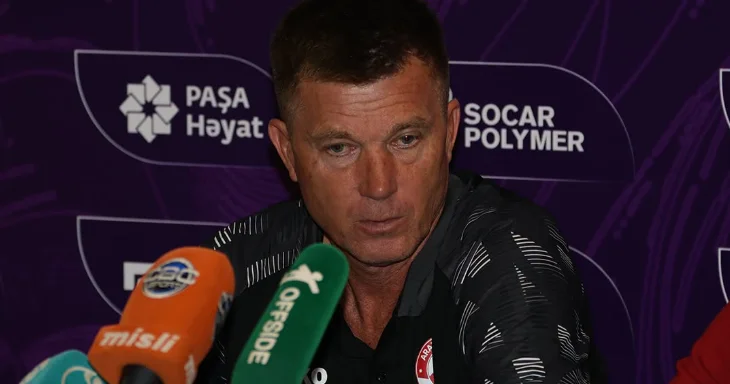 Yuri Maksimov: “Hər oyunda özümüz öz qapımıza qol gətiririk”