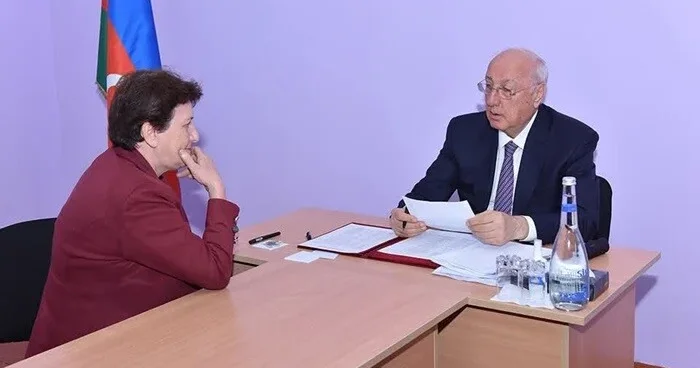 Zakir Fərəcov sakinlərlə səyyar qəbul keçirdi