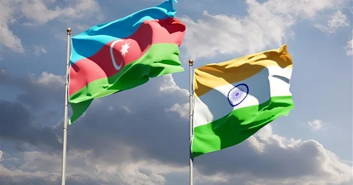Главы МИД Азербайджана и Индии проводят совместную пресс конференцию по итогам переговоров