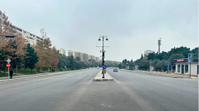 Qəzaların çox olduğu prospektdə yenilik; svetofor qoyuldu FOTO