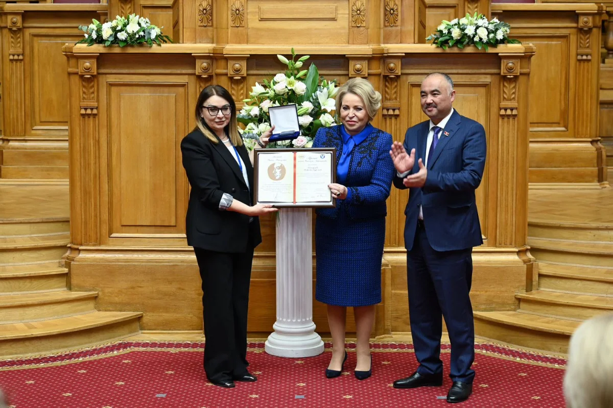 Mehriban Ələkbərzadəyə Çingiz Aytmatov mükafatı təqdim olundu FOTO