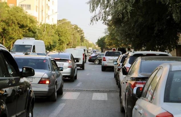 Maşını olanlar vergi versin Deputatdan TƏKLİF