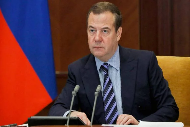 Medvedev: “ABŞ və NATO Rusiyaya qarşı genişmiqyaslı müharibəyə qoşulub”