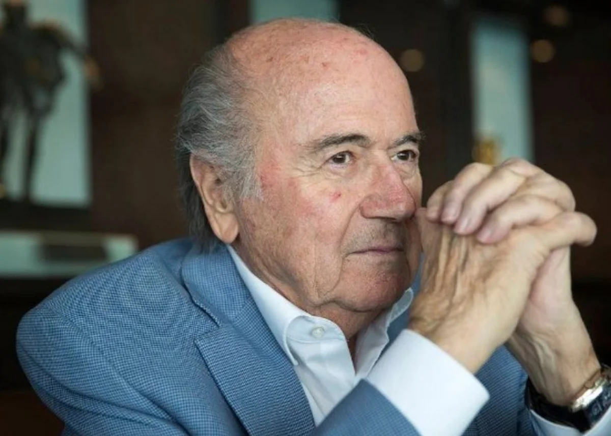 Dünya futboluna maraq azalıb Blatter