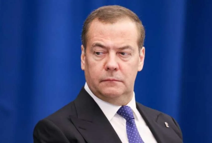 NATO müharibəni alovlandırmağı dayandırarsa... Medvedev