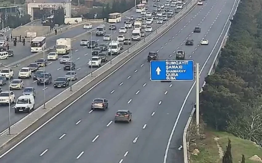 Bakıda tıxac olan yollar Siyahı