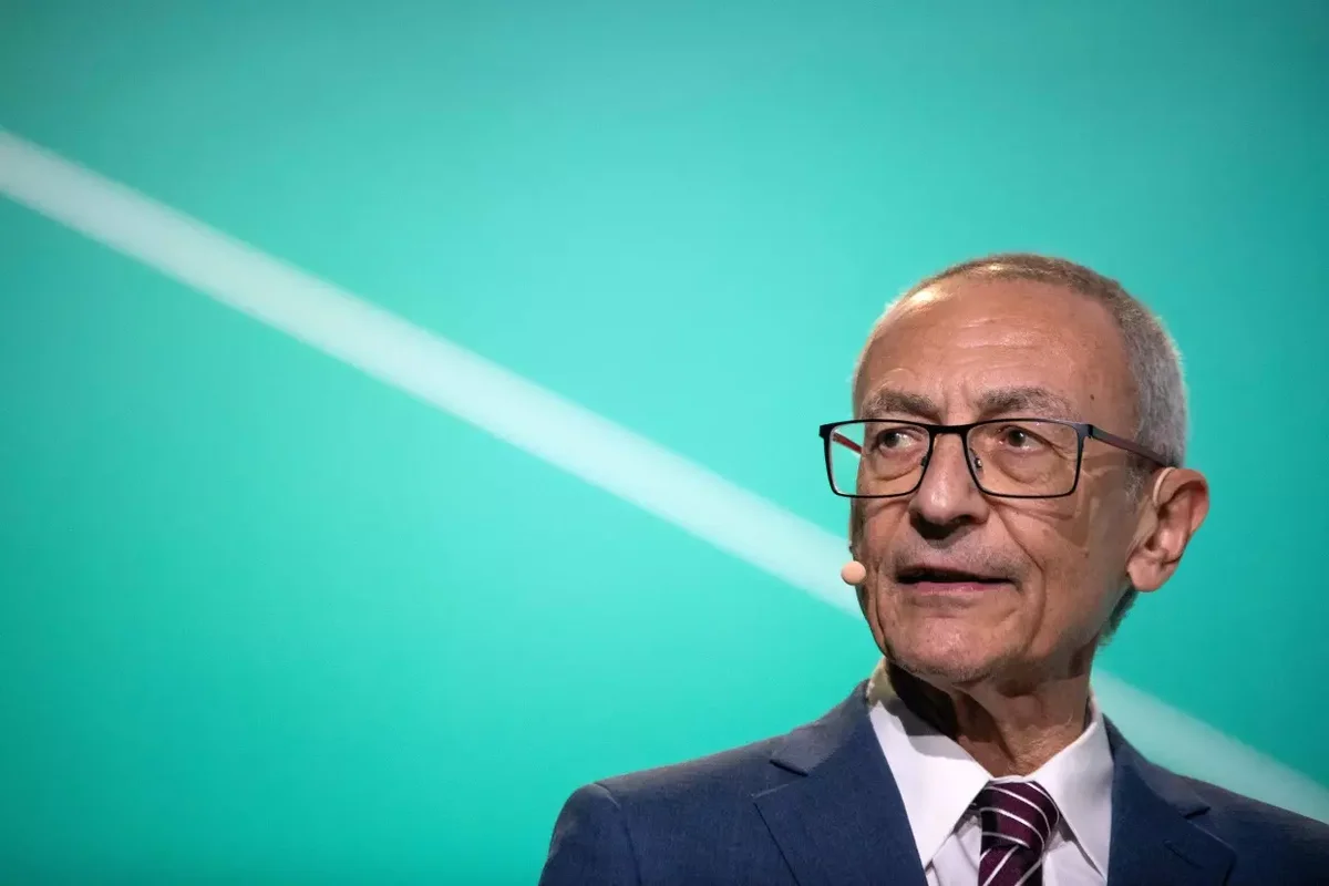 Con Podesta: İşləmək vacibdir, çünki ehtiyac böyükdür