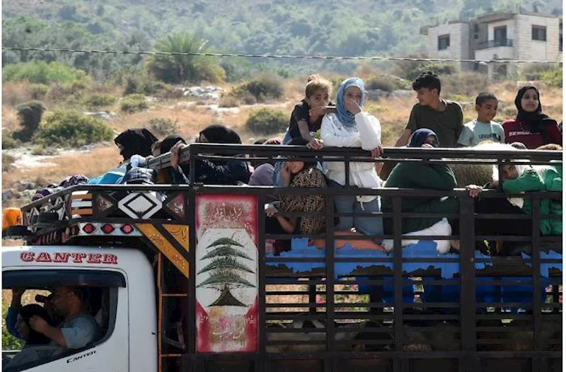 İsrailin hücumlarına görə 600 minə yaxın insan Livanı tərk edib