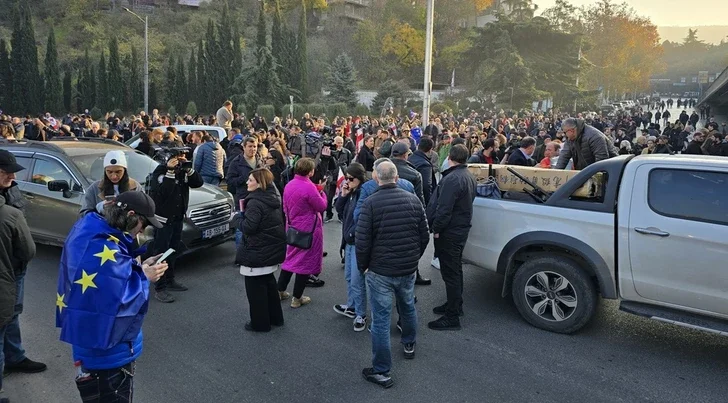 В Тбилиси проходит акция протеста с требованием новых выборов Новости Азербайджана