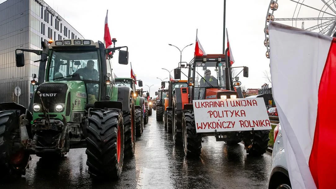 Польские фермеры до конца года заблокировали движение украинских грузовиков