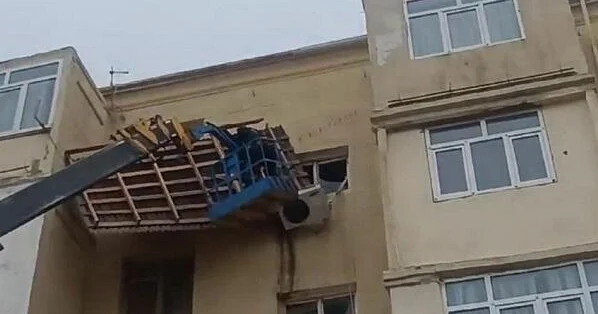 Goranboyda yaşayış binasında uçqun: yaralılar var Video