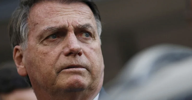 Keçmiş prezident ev dustaqlığından qaçmağa çalışıb