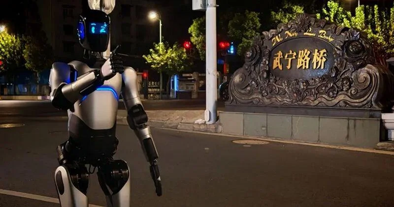 Китайский робот Agibot A2 установил мировой рекорд ВИДЕО