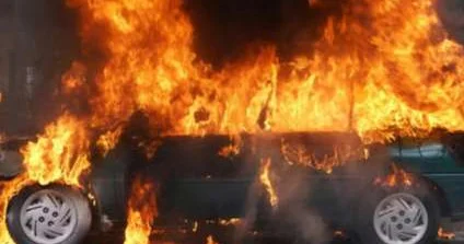 Zaqatalada avtomobil yandı