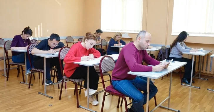 В Баку и Нахчыване проведен экзамен для желающих получить степень доктора философии