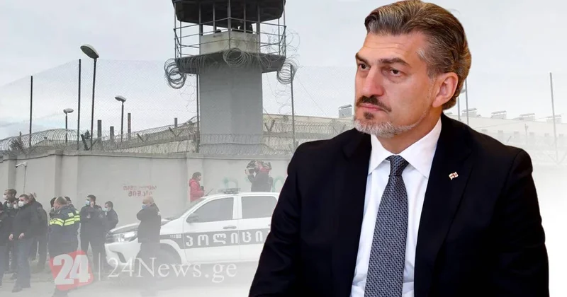 Prezident 49 məhkumu əfv edib