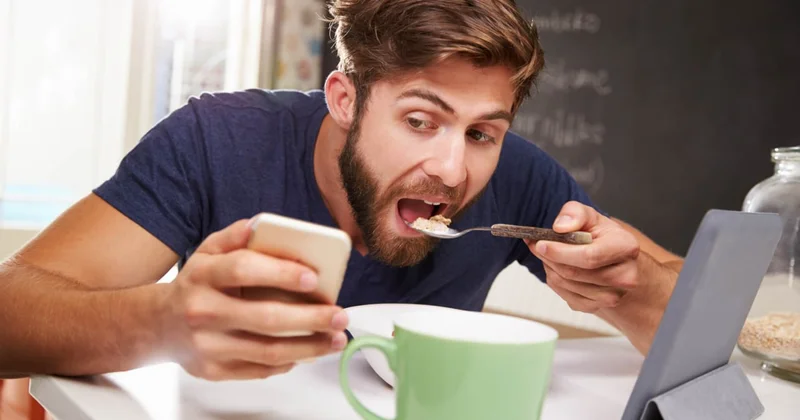 Yemək zamanı video izləmək VƏRDİŞİ Hansı psixoloji problemlərin GÖSTƏRİCİSİDİR?