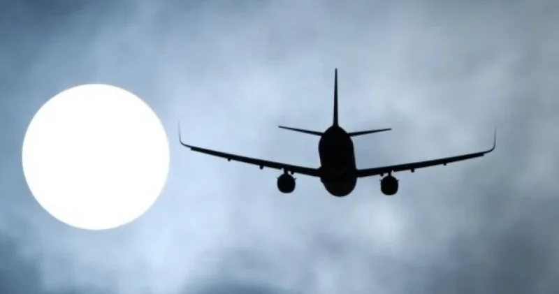 Latviya gecə uçuşlarına qadağa müddətini uzadıb