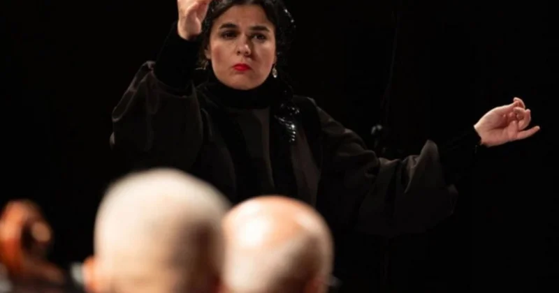 İranda 46 ildən sonra ilk qadın dirijor debüt etdi