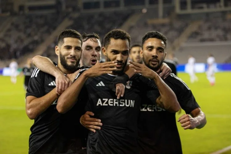 Juninyo Sevilyaya keçidə yaxınlaşır: Qarabağa yeni təklif göndərdilər