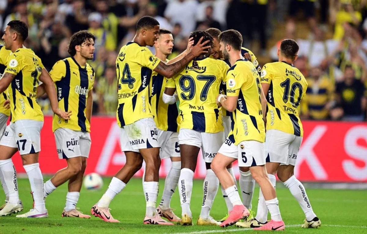 Fənərbaxça ilə ƏlNəsr bu futbulçuları dəyişir FOTO